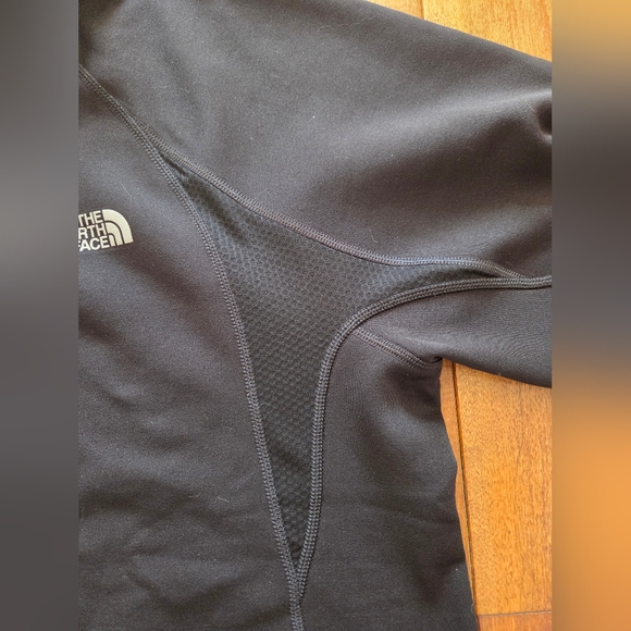 The North Face Men's Black Quarter-Zip Mock Neck Running Pullover Size L - Picture 6 of 10